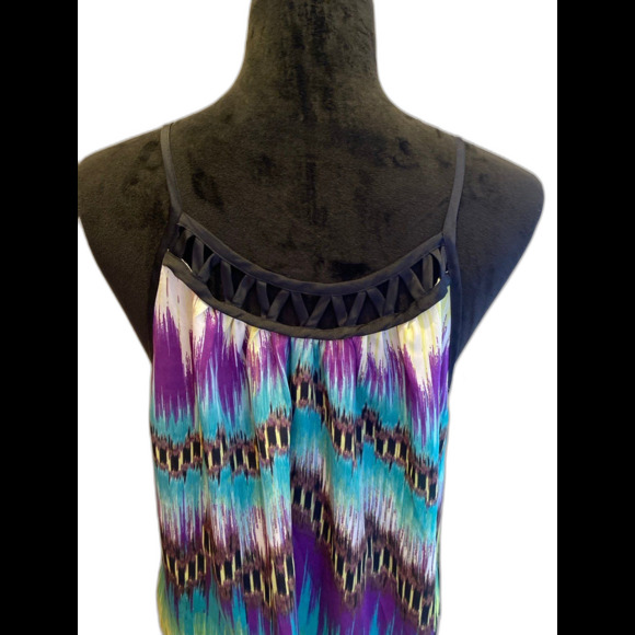 Bisou Bisou Blouse Size Large Top Purple Green Silky Feel Sleeveless Woven Neck - Picture 2 of 10